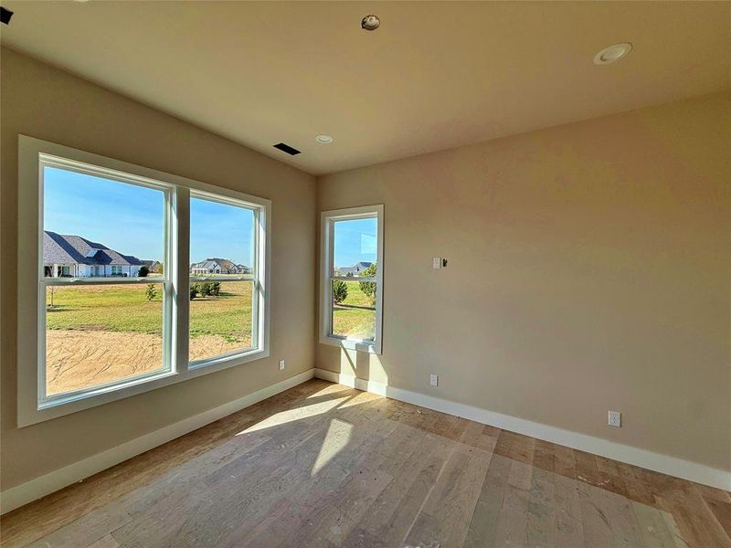 Spacious, unfurnished interior of a new home in , Weston (Image 4).