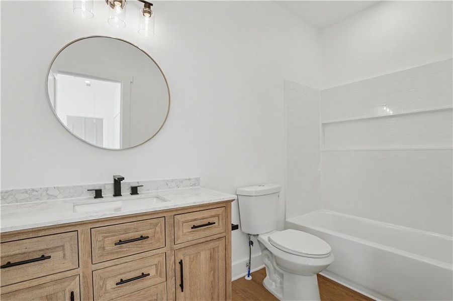 Furnished interior view inside a new home in , Gainesville (Image 6).