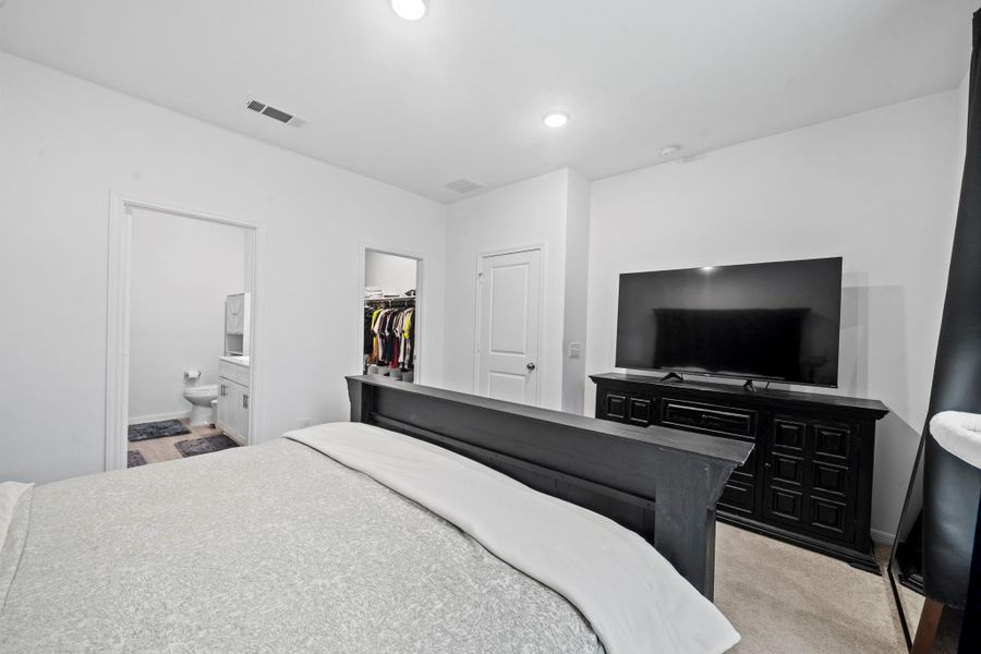 Another view of this amazing primary bedroom! Another view of this amazing primary bedroom!