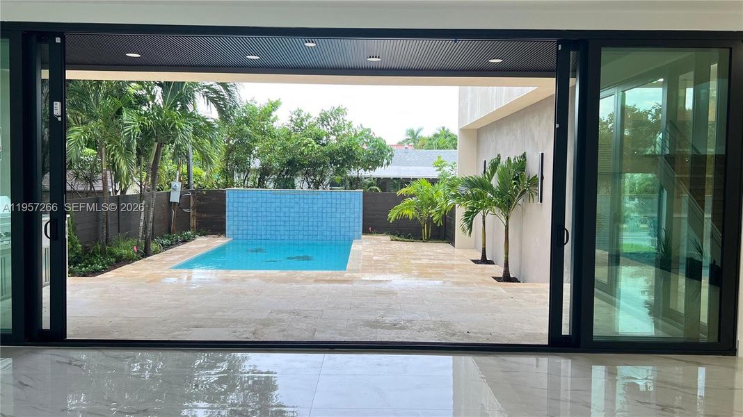 Exterior details and patio area of a home in , Fort Lauderdale (Image 27).