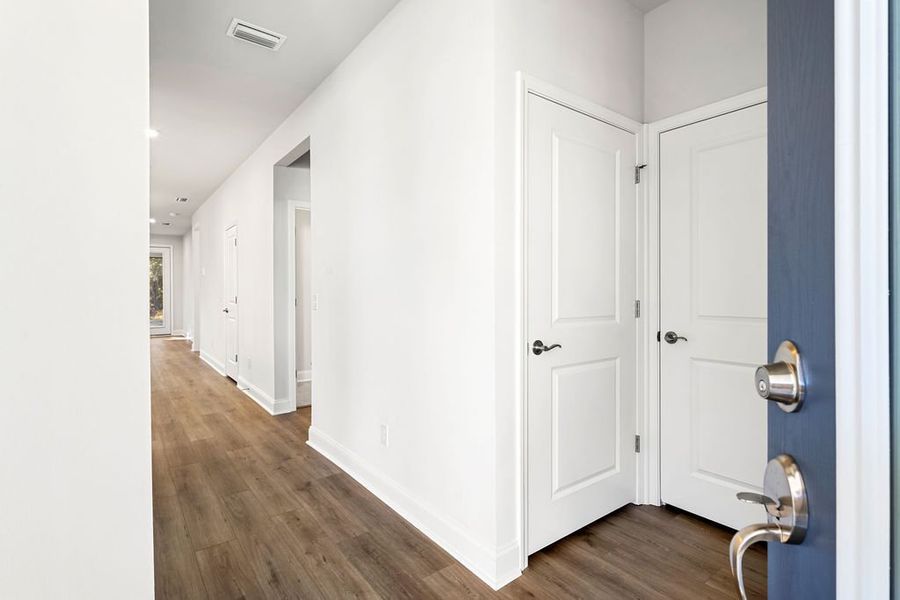 Spacious, unfurnished interior of a new home in Sun City Hilton Head, Bluffton (Image 11).