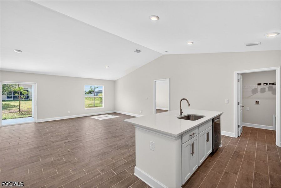 Image 26 of a home in Cape Coral.