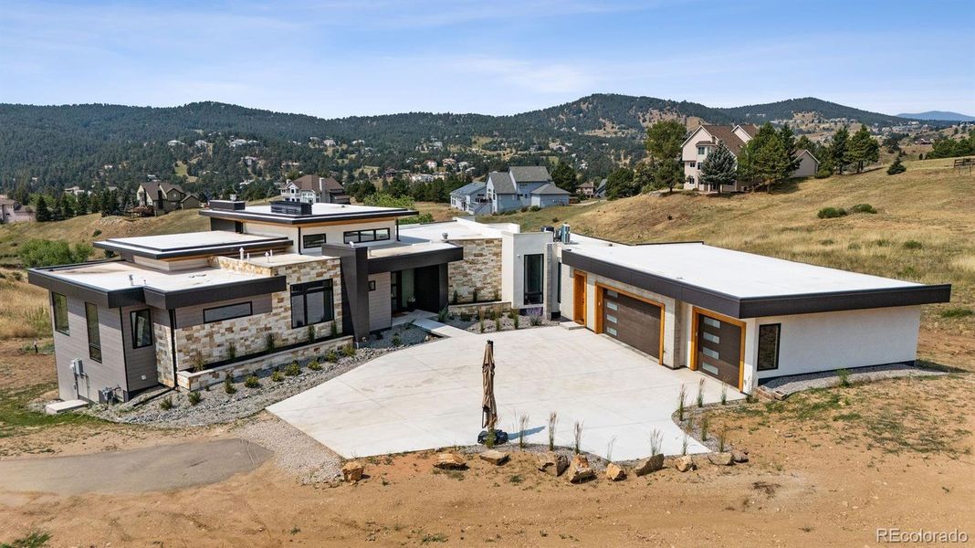 Image 43 of a home in .