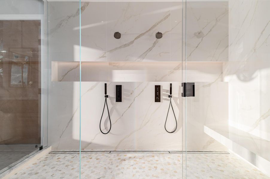 Image 34 of a home in .