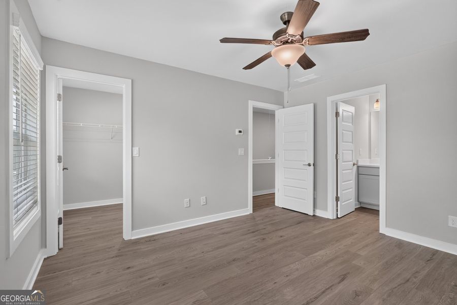 Spacious, unfurnished interior of a new home in The Cottages at East Lanier, Fayetteville (Image 11).