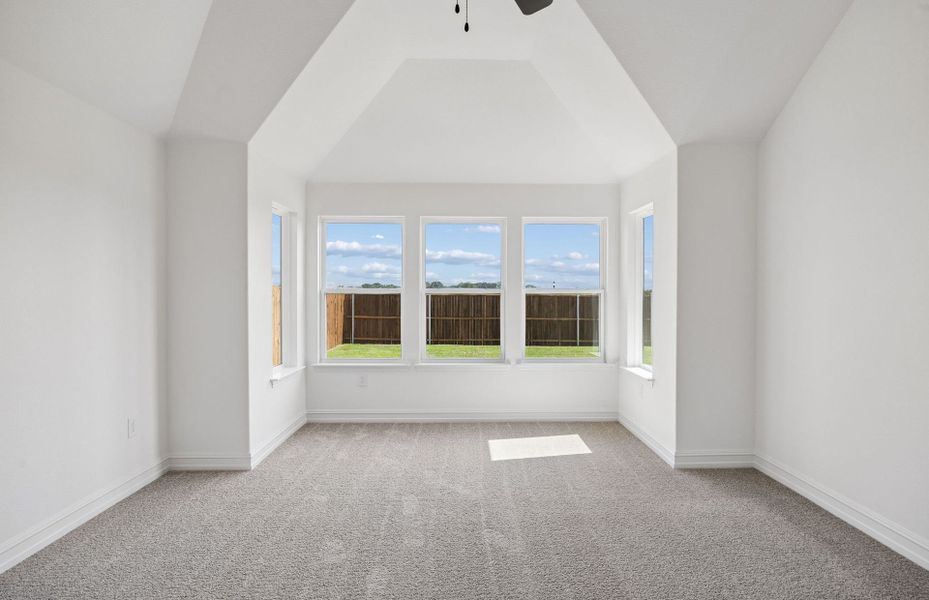 Spacious, unfurnished interior of a new home in Ribbonwood, Aubrey (Image 17).