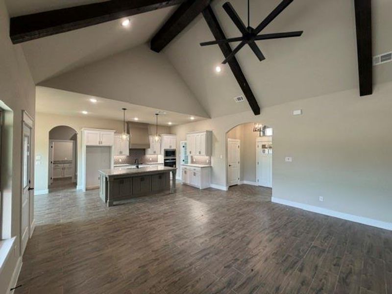 Spacious, unfurnished interior of a new home in , Springtown (Image 15).