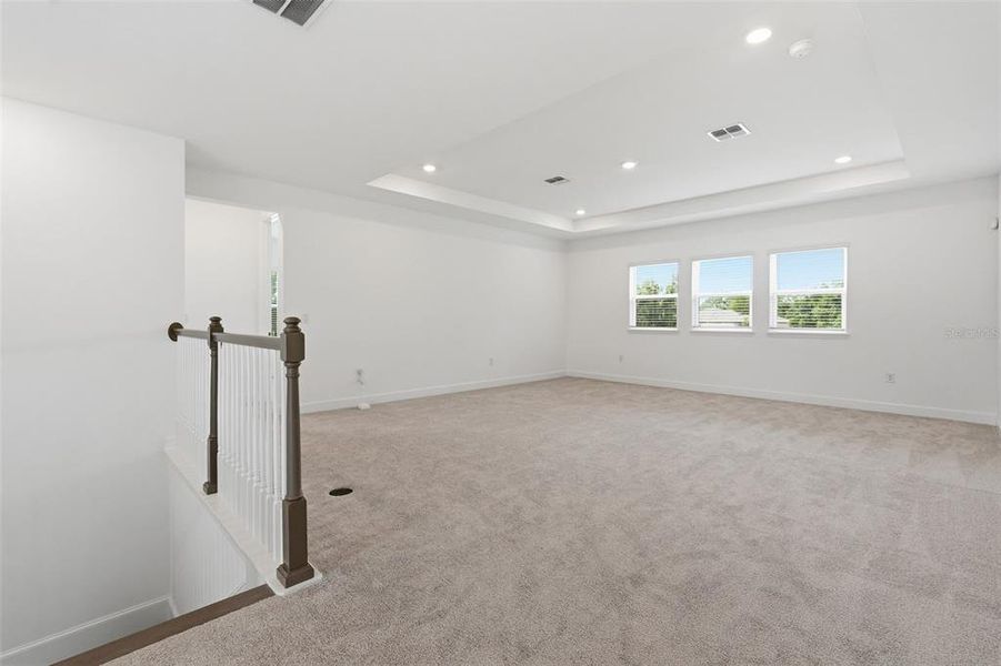 Spacious, unfurnished interior of a new home in , Plant City (Image 41).