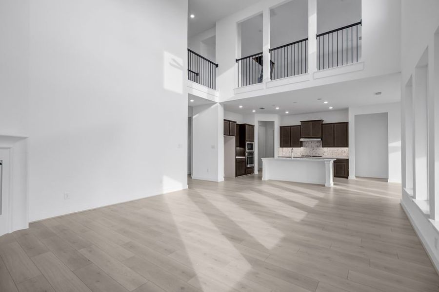 Spacious, unfurnished interior of a new home in Avalon at Friendswood 70s, Friendswood (Image 21).