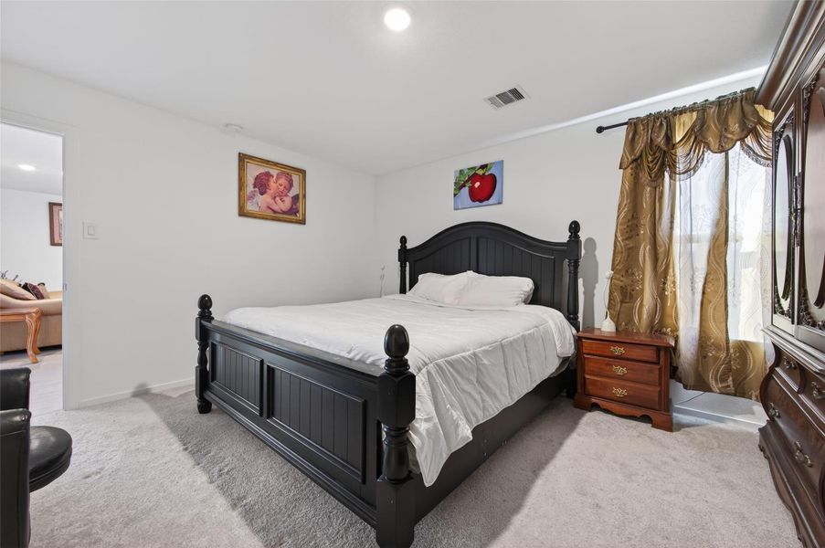 Furnished interior view inside a new home in The Grand Prairie, Hockley (Image 32).