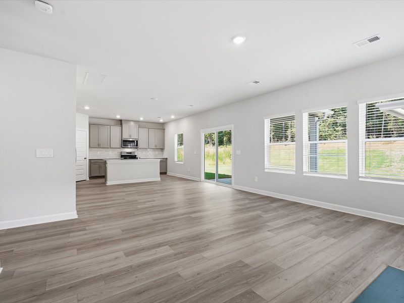 Spacious, unfurnished interior of a new home in Wexford Park, Fountain Inn (Image 9). Spacious, unfurnished interior of a new home in Wexford Park, Fountain Inn (Image 9).