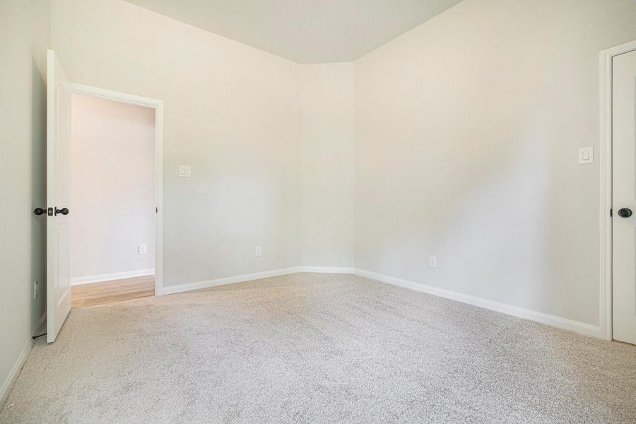 Spacious, unfurnished interior of a new home in Oakwood Ranch, Willis (Image 16). Spacious, unfurnished interior of a new home in Oakwood Ranch, Willis (Image 16).