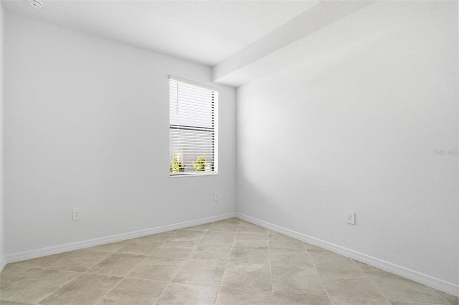 Spacious, unfurnished interior of a new home in Legends Cove, Bradenton (Image 22).