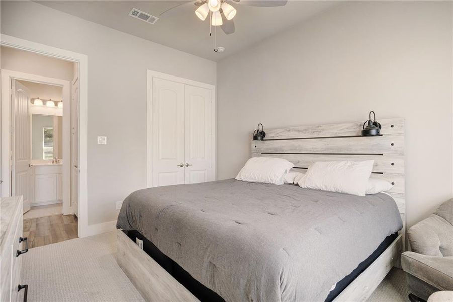 Furnished interior view inside a new home in Creekview Addition, Van Alstyne (Image 12). Furnished interior view inside a new home in Creekview Addition, Van Alstyne (Image 12).