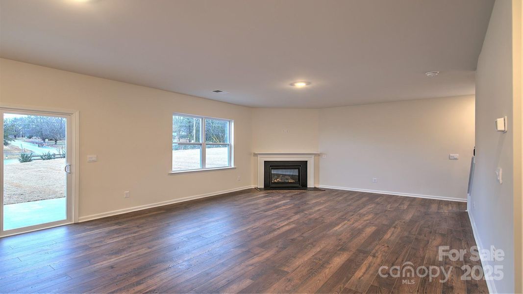 Photos are representative Photos are representative