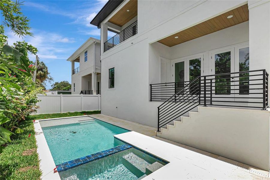 Exterior details and patio area of a home in , Tampa (Image 33).