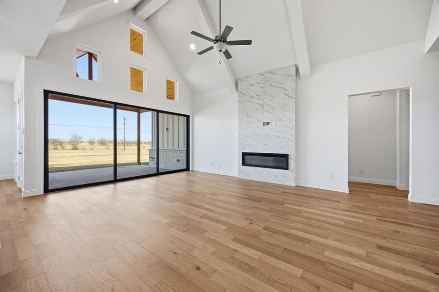 Spacious, unfurnished interior of a new home in Highland Crossing, Celina (Image 18).