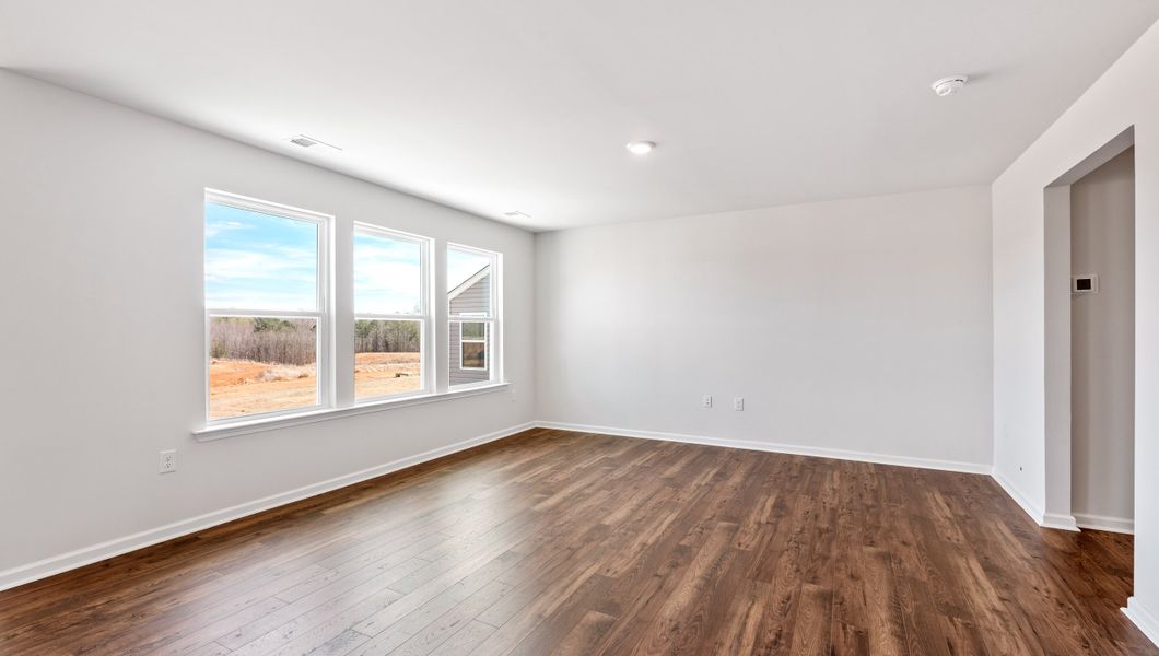 Spacious, unfurnished interior of a new home in Harper Ridge, Roebuck (Image 15).