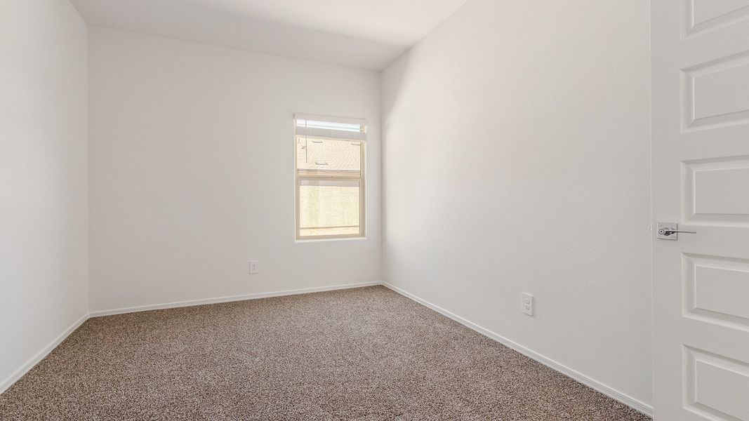Spacious, unfurnished interior of a new home in Sycamore Vista, Vail (Image 36).