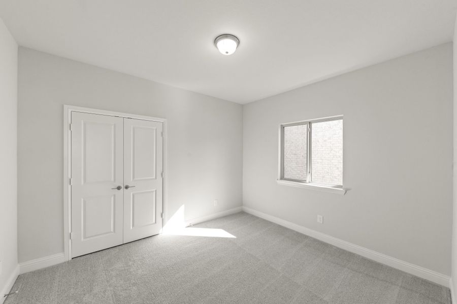 Spacious, unfurnished interior of a new home in Meadow Run, Melissa (Image 20).