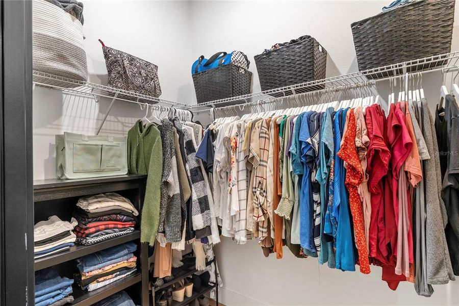 Close-up of interior finishes inside a home in , Tavares (Image 20).