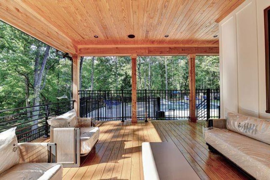 Image 85 of a home in .