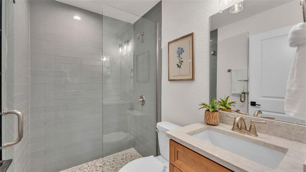 Furnished interior view inside a new home in , Bartow (Image 8).