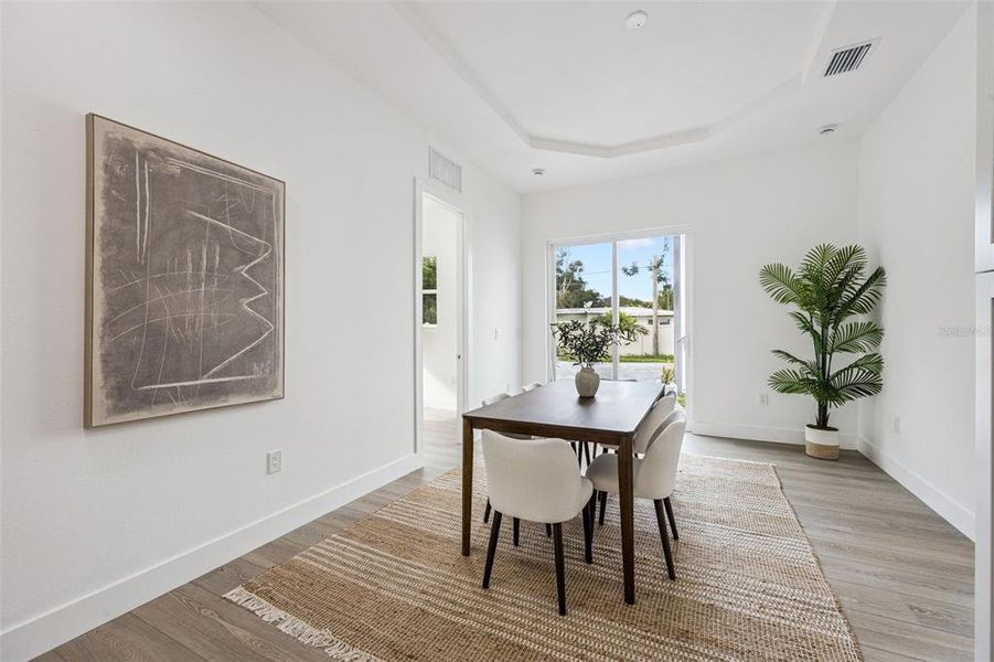 Furnished interior view inside a new home in , Orlando (Image 10).