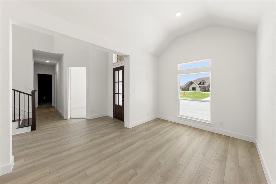 06. 9812 Aiken - Dining