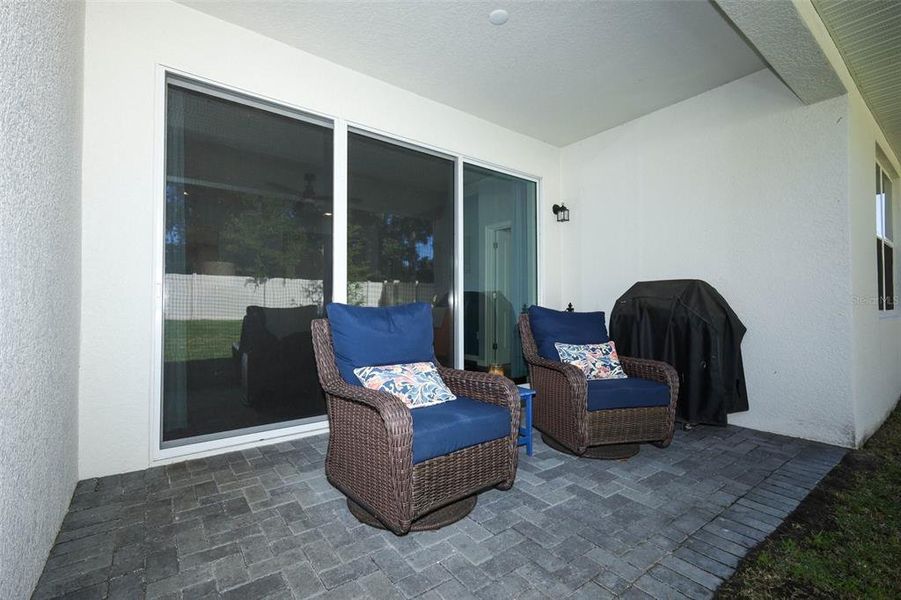 Exterior details and patio area of a home in , Mount Dora (Image 4).