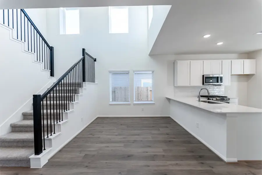 Furnished interior view inside a new home in Cielo, Conroe (Image 4).