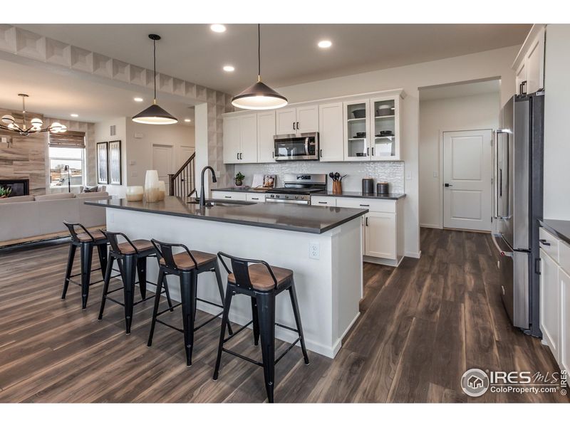 EXAMPLE PHOTO: KITCHEN EXAMPLE PHOTO: KITCHEN