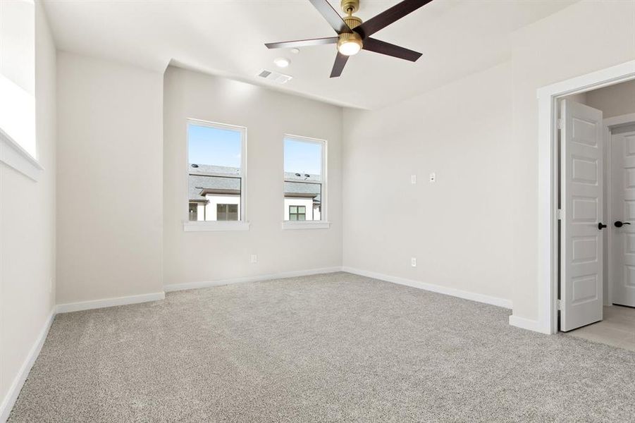 019-2028AldrichRoad-Celina-TX-75009-PrimaryBedroom.jpg-SMALL