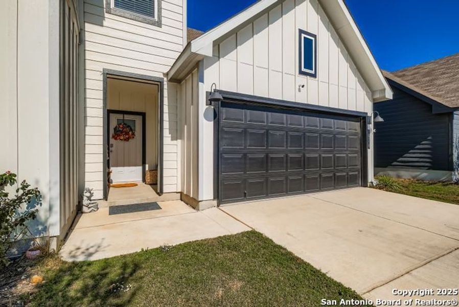 Exterior details and patio area of a home in Riverstone at Westpointe, San Antonio (Image 4).