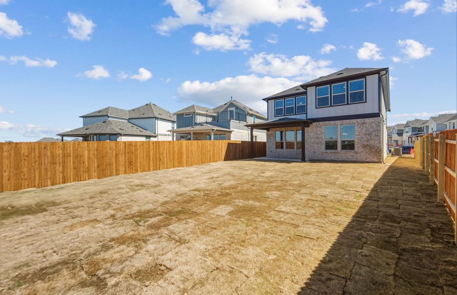 Exterior details and patio area of a home in Santa Rita Ranch, Liberty Hill (Image 27).