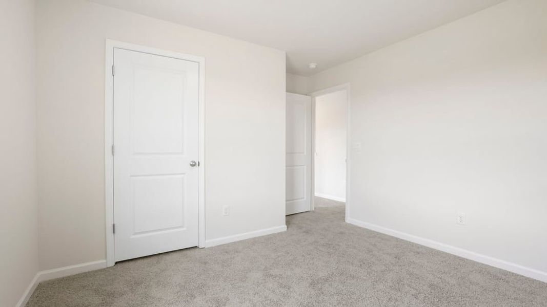 Spacious, unfurnished interior of a new home in Palmetto Valley, Anderson (Image 33).