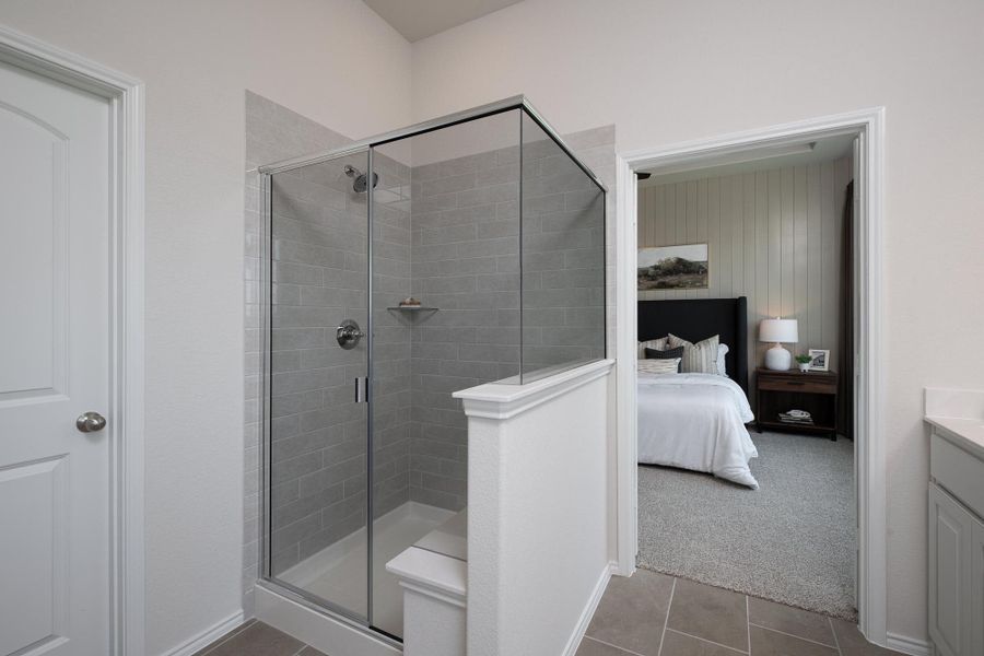 Primary Bathroom | Concept 2186 at Chisholm Hills in Cleburne, TX by Landsea Homes