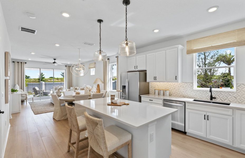 Representative furnished interior of a home built from the Contour by Del Webb in Del Webb Lakehaven, Clermont (Image 5). Representative furnished interior of a home built from the Contour by Del Webb in Del Webb Lakehaven, Clermont (Image 5).