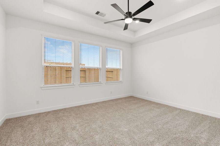 Spacious, unfurnished interior of a new home in Fulshear Lakes, Fulshear (Image 49).