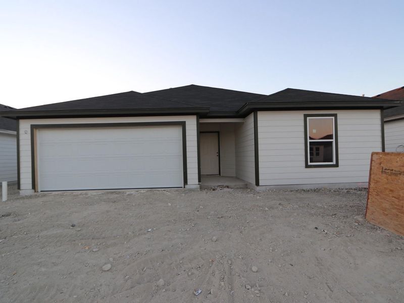 Exterior details and patio area of a home in Marble Creek Crossing, Austin (Image 1). Exterior details and patio area of a home in Marble Creek Crossing, Austin (Image 1).