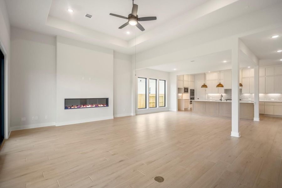 Spacious, unfurnished interior of a new home in Artavia, Conroe (Image 38). Spacious, unfurnished interior of a new home in Artavia, Conroe (Image 38).