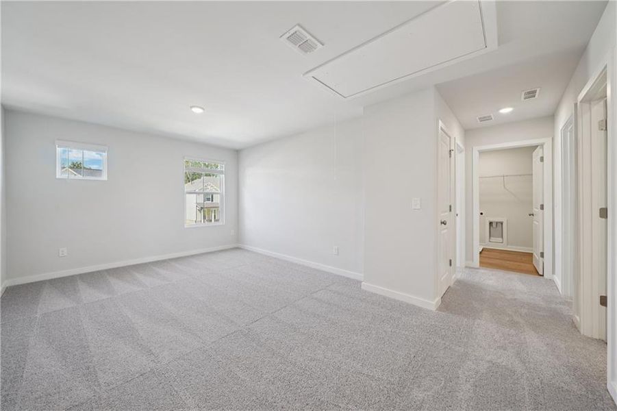 Spacious, unfurnished interior of a new home in Dove Lake, Grayson (Image 24).