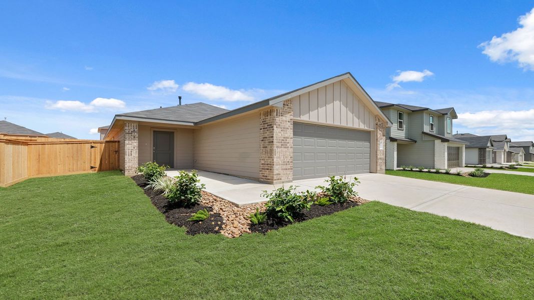 Representative exterior photo of a completed home built from the Plan by D.R. Horton in Lexington Heights, Willis, TX (Image 18).