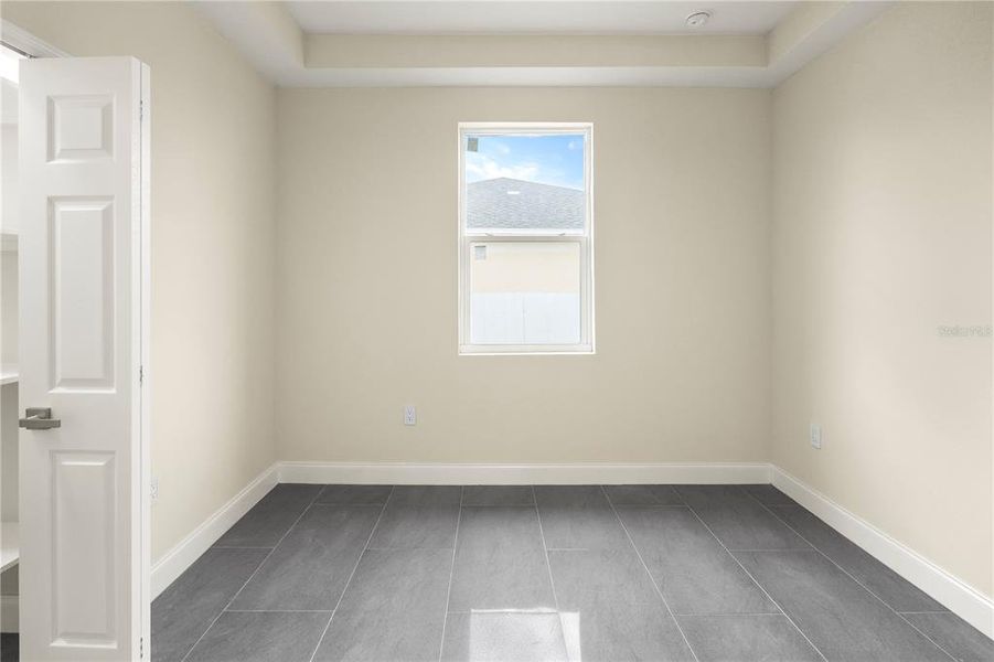 Spacious, unfurnished interior of a new home in , Lehigh Acres (Image 22).