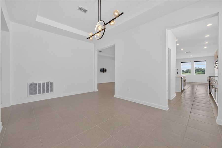 Spacious, unfurnished interior of a new home in , Apopka (Image 12).