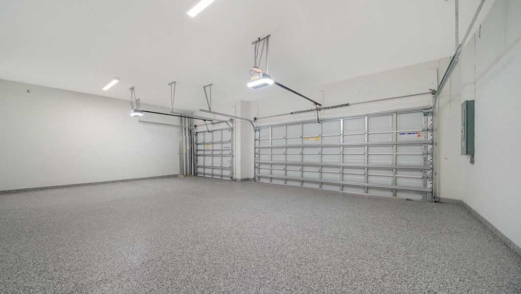Spacious, unfurnished interior of a new home in Grand Palm, Venice (Image 31). Spacious, unfurnished interior of a new home in Grand Palm, Venice (Image 31).