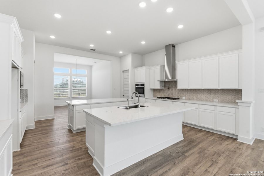 Furnished interior view inside a new home in Mesa Western, Cibolo (Image 14).