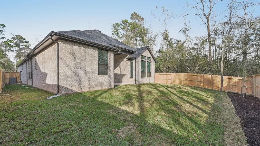 Representative exterior details of a home built from the Summerton by Chesmar Homes in Audubon, Magnolia (Image 25). Representative exterior details of a home built from the Summerton by Chesmar Homes in Audubon, Magnolia (Image 25).