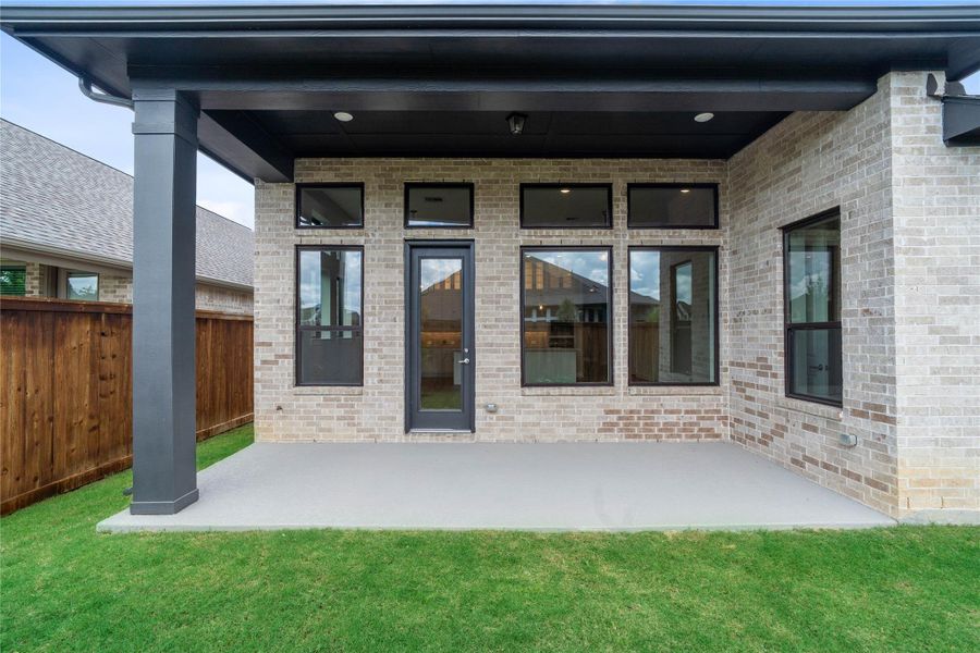Exterior details and patio area of a home in , Montgomery (Image 4).