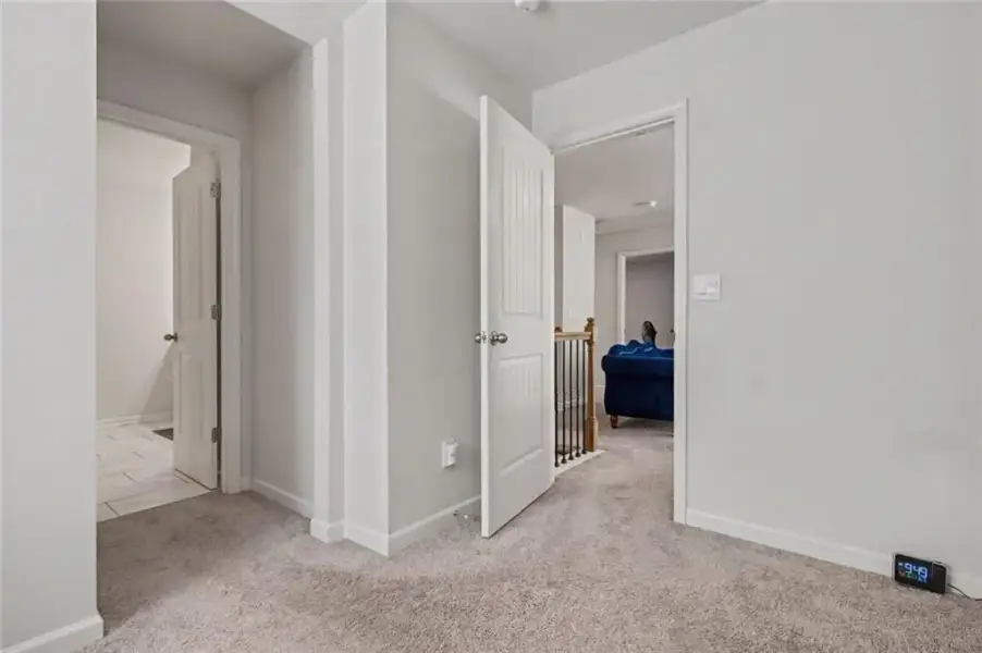 Spacious, unfurnished interior of a new home in Butner Estates, South Fulton (Image 24).